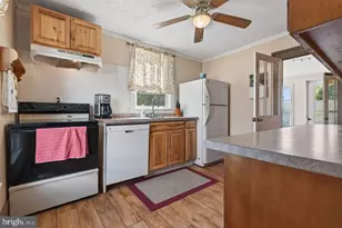 33 N Marye Ln, Luray, VA 22835 - Photo 17