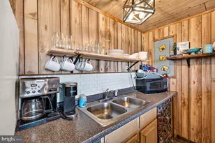 707 Overlook Dr, Rileyville, VA 22650 - Photo 23