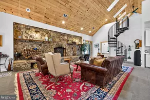 3827 Pine Grove Rd, Stanley, VA 22851 - Photo 11