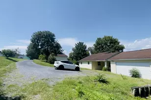 10 Nunn Ln, Luray, VA 22835 - Photo 23