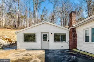 393 Crooked Run Rd, Shenandoah, VA 22849 - Photo 5