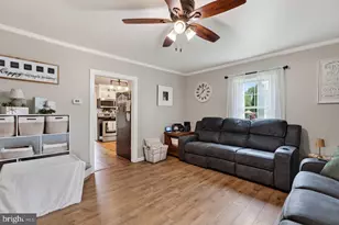 414 Massanutten Ave, Shenandoah, VA 22849 - Photo 5