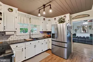 414 Massanutten Ave, Shenandoah, VA 22849 - Photo 13
