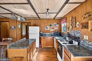665 Overlook Dr, Rileyville, VA 22650 - Photo 19