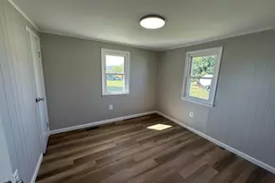 938 Forrest Dr, Stanley, VA 22851 - Photo 11