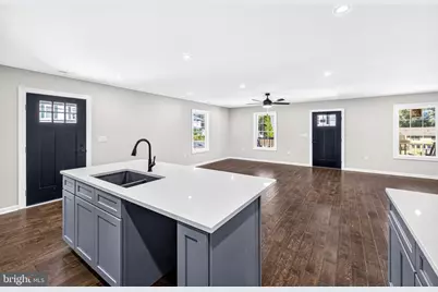 134 N Hawksbill Street, Luray, VA 22835 - Photo 15