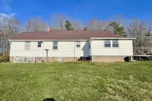 2092 Rocksprings Rd, Ringgold, VA 24586 - Photo 11