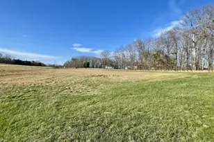 2092 Rocksprings Rd, Ringgold, VA 24586 - Photo 9