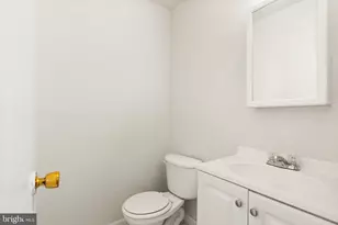 4332 Eileen Ct, Woodbridge, VA 22193 - Photo 17