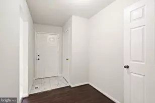 4332 Eileen Ct, Woodbridge, VA 22193 - Photo 3