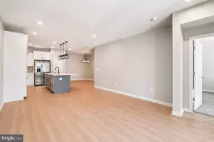 3703 Havertill Ln, Woodbridge, VA 22193 - Photo 17
