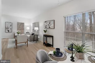 15673 Viewpoint Cir, Dumfries, VA 22025 - Photo 17