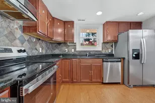 4636 Evansdale Rd, Woodbridge, VA 22193 - Photo 7