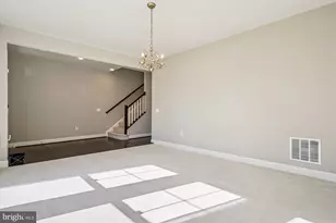 2073 Alder Ln, Dumfries, VA 22026 - Photo 59