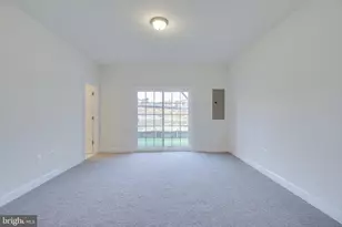 6182 Camerons Ferry Dr, Haymarket, VA 20169 - Photo 7