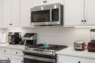 18363 Reaper Hl Ct, Triangle, VA 22172 - Photo 13