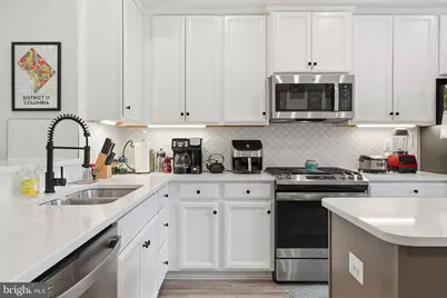 18363 Reaper Hill Court, Triangle, VA 22172 - Photo 11