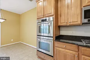2488 Eastbourne Dr, Woodbridge, VA 22191 - Photo 11