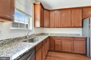 8393 Scotland Loop, Manassas, VA 20109 - Photo 9