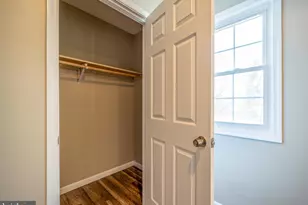 1412 Cottonwood Ct, Woodbridge, VA 22191 - Photo 19