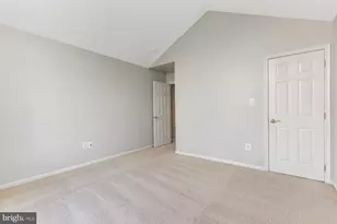 8633 Wales Ct, Gainesville, VA 20155 - Photo 35