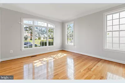 8633 Wales Court, Gainesville, VA 20155 - Photo 5
