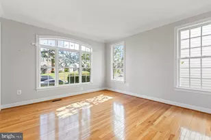 8633 Wales Ct, Gainesville, VA 20155 - Photo 5