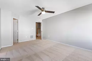 8633 Wales Ct, Gainesville, VA 20155 - Photo 31