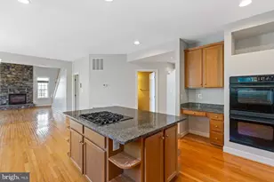 8633 Wales Ct, Gainesville, VA 20155 - Photo 13