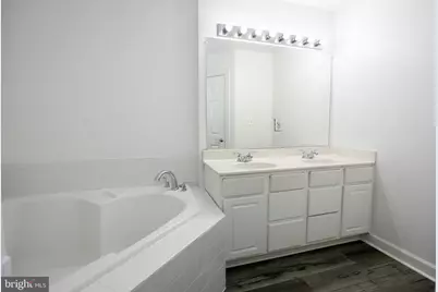 8150 Rainwater Circle, Manassas, VA 20111 - Photo 33