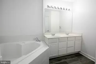 8150 Rainwater Cir, Manassas, VA 20111 - Photo 33