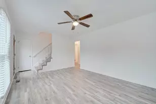 13790 Musket Ct, Woodbridge, VA 22193 - Photo 9