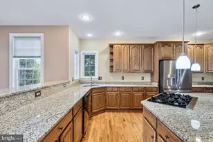 9084 Acadia Park Dr, Bristow, VA 20136 - Photo 25