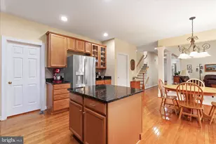 14227 Snickersville Dr, Gainesville, VA 20155 - Photo 11