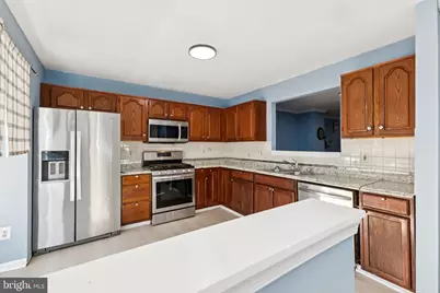 2740 Brier Pond Circle, Woodbridge, VA 22191 - Photo 5