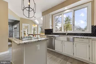 4291 Lawnvale Dr, Gainesville, VA 20155 - Photo 9