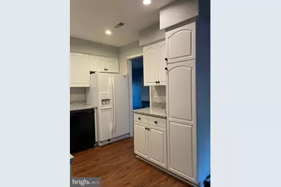 8048 Hilliard Drive, Manassas, VA 20109 - Photo 5