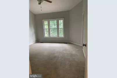 8048 Hilliard Drive, Manassas, VA 20109 - Photo 9