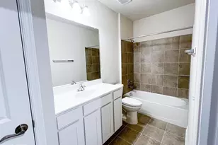 9204 Crestview Rdg Dr, Bristow, VA 20136 - Photo 17