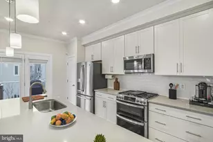 15535 Smoke Box Way, Woodbridge, VA 22191 - Photo 17
