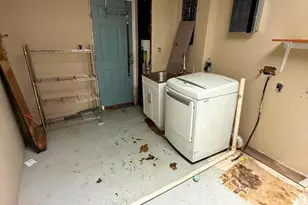 7421 Lake Dr, Manassas, VA 20111 - Photo 17