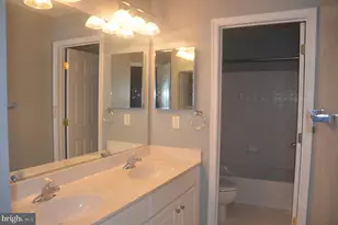 9234 Rainbow Falls Dr, Bristow, VA 20136 - Photo 29