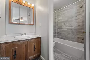 14367 Springbrook Ct, Woodbridge, VA 22193 - Photo 21