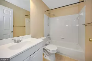 1067 Gardenview Loop, Woodbridge, VA 22191 - Photo 23