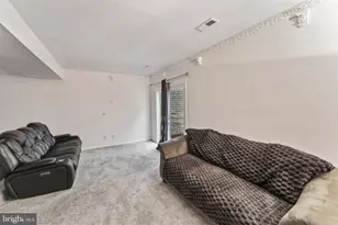 4219 Gibson Ct, Woodbridge, VA 22193 - Photo 11