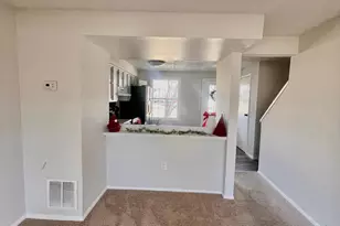 1652 Thenia Pl, Woodbridge, VA 22192 - Photo 11