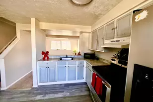 1652 Thenia Pl, Woodbridge, VA 22192 - Photo 7