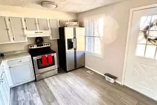 1652 Thenia Pl, Woodbridge, VA 22192 - Photo 5