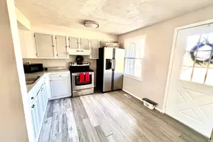 1652 Thenia Pl, Woodbridge, VA 22192 - Photo 3