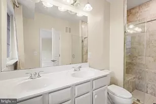 13933 Hollow Wind Way, Woodbridge, VA 22191 - Photo 15